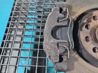 Zacisk przód prawy Audi A4 B7 1.8 T BFB