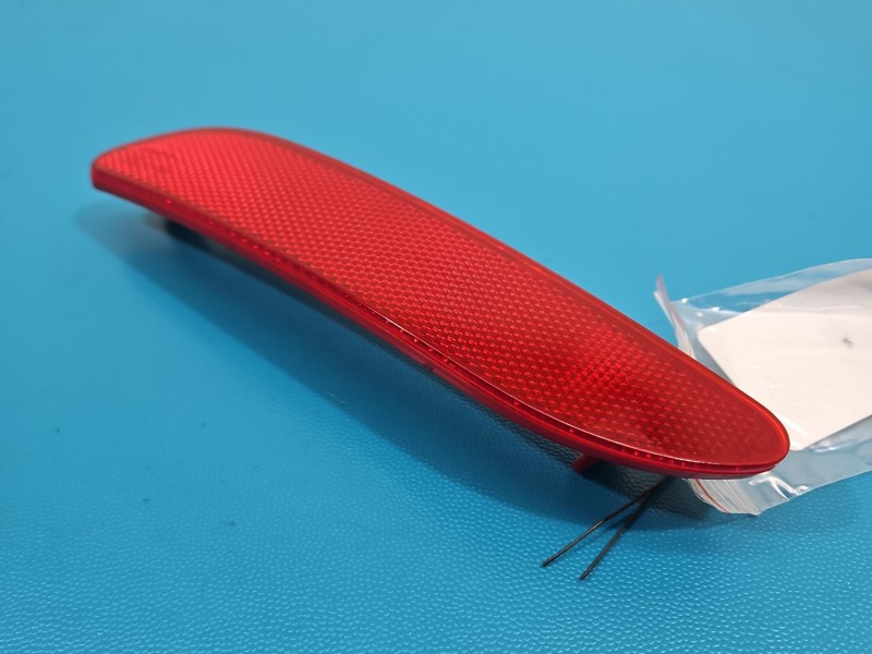 ODBLASK ZDERZAKA Toyota Auris II