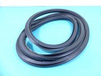 Uszczelka drzwi przód prawa Skoda Octavia III