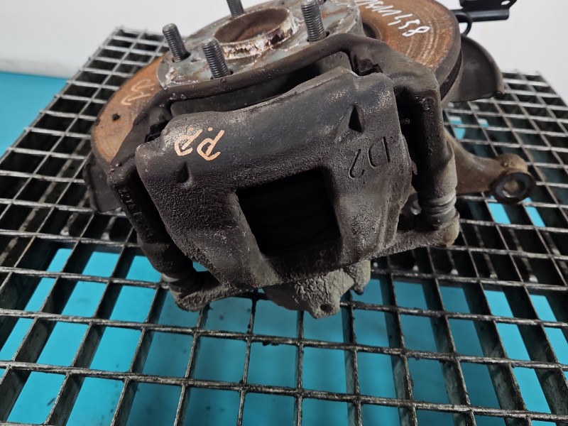 Zacisk przód prawy Toyota Auris II 1.6 16V