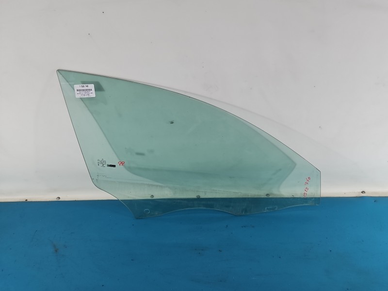 Szyba drzwi przód prawa pasażera Mercedes CLA C118 X118 Mercedes, SEDAN 19-25 sedan