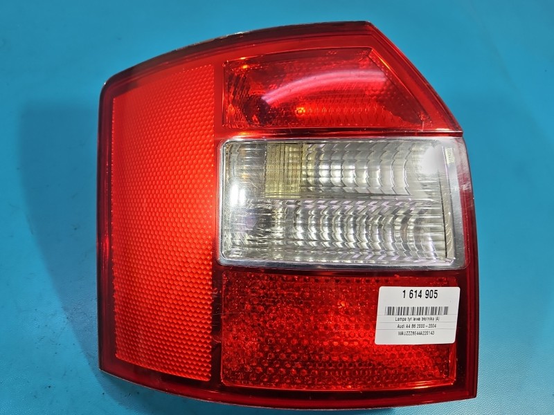 Lampa tył lewa błotnika Audi A4 B6 kombi EUROPA 8E9945095