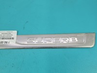 Listwa progowa lewa PRÓG NAKŁADKA Skoda Superb III 3V0853813P