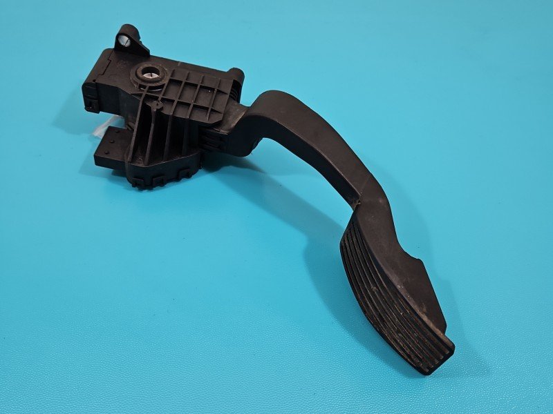 Pedał gazu potencjometr Fiat Linea 55702020 1.3 jtd Pedał gazu potencjometr Fiat Linea 55702020 1.3 jtd