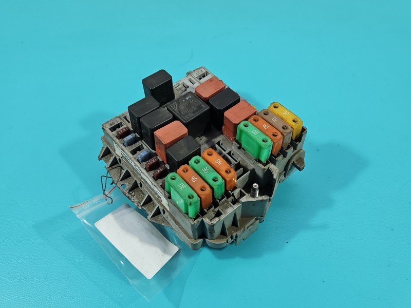 Skrzynka bezpieczników Fiat Linea 51799847