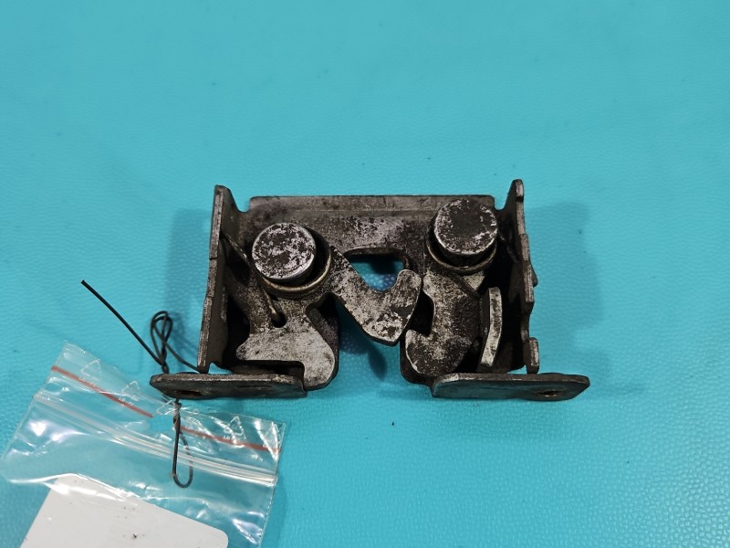 Zamek maski Producent części: BMW BMW E87