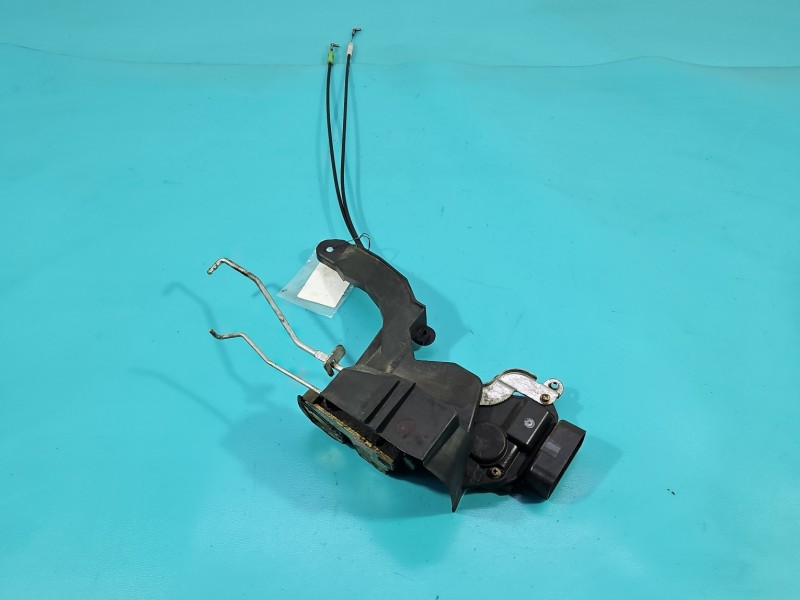 Zamek przód prawy Toyota Rav4 II 00- EUROPA 6 PIN