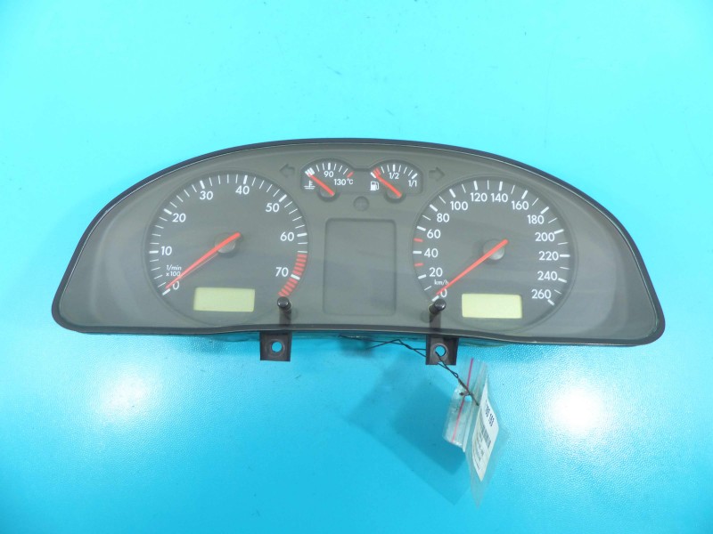 Licznik Vw Passat B5 1.6 wiel 3B1919860 EUROPA
