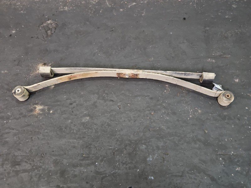 Resor tył Ford Transit connect