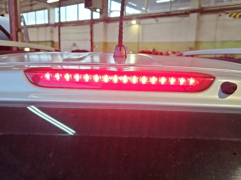 TRZECIE ŚWIATŁO STOP STOPU Kia Sportage II 04-10 HB