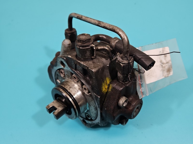 Pompa wtryskowa Toyota Avensis II T25 22100-0R020 2.0 d4d