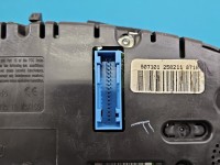 Licznik Vw Golf VI 1.6 tdi CAY 5K0920871A EUROPA