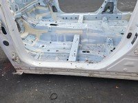 Próg lewy SŁUPEK ŚRODKOWY B Toyota Corolla E21 19- sedan 4d biały 040