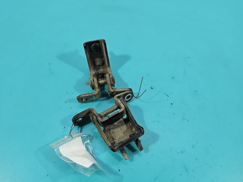 Zawias drzwi tył prawy Suzuki Splash