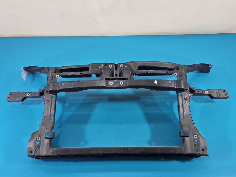 WZMOCNIENIE CZOŁOWE Pas przedni Vw Golf V