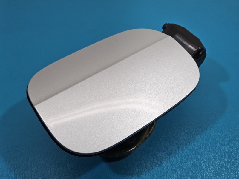 Klapka wlewu paliwa Skoda Octavia III