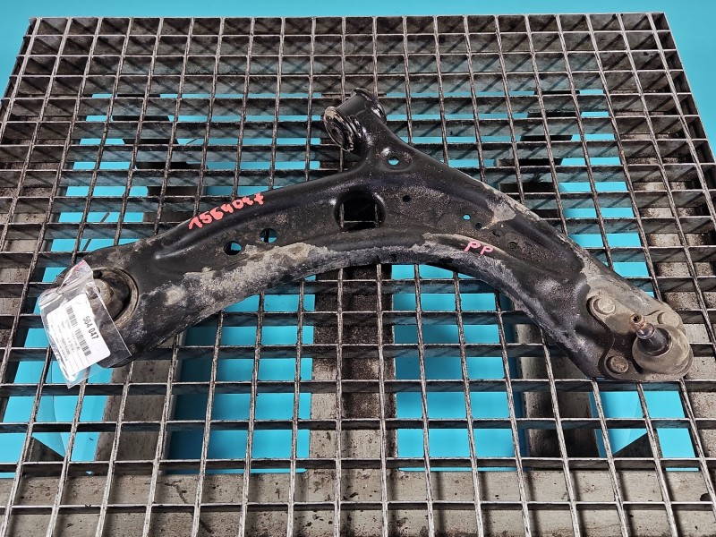 Wahacz przód prawy Skoda Octavia IV przedni