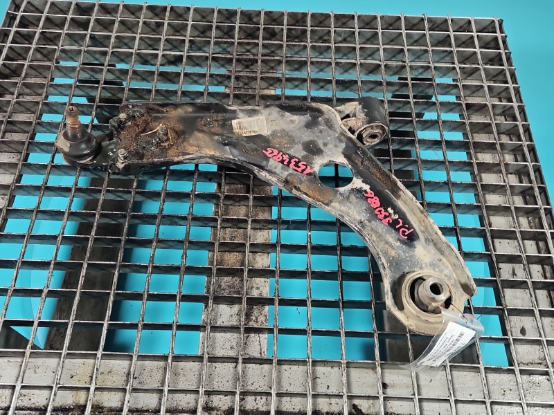 Wahacz przód lewy Peugeot 3008 II przedni