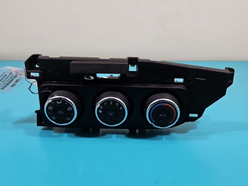 Konsola panel nawiewu Toyota Corolla E16 E18 13- 55406-02330, 55903-75F604, 55901-75F603 Konsola panel nawiewu Toyota Corolla E16 E18 13- 55406-02330, 55903-75F604, 55901-75F603