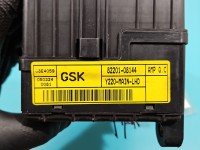 Skrzynka bezpieczników Ssangyong Rexton I 82201-08144