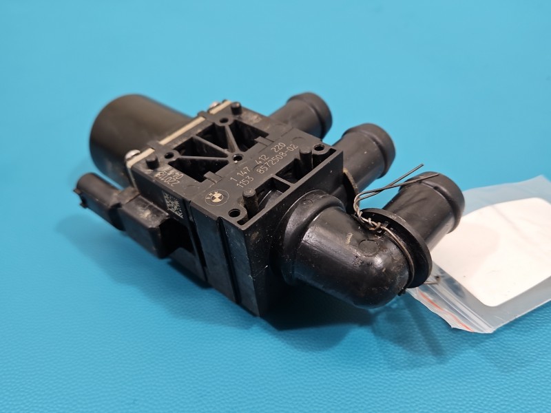 Zawór wody BMW iX3 G08 elektrozawór 8572508