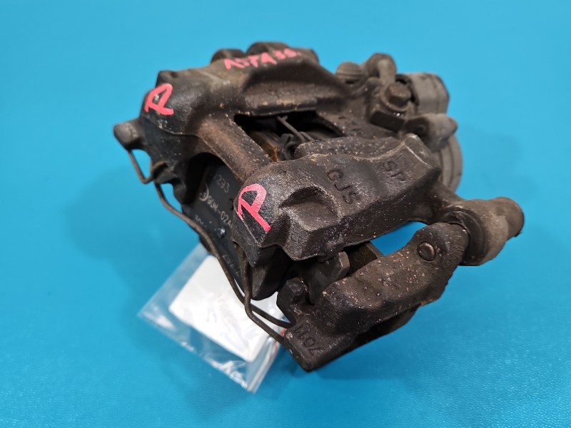 Zacisk tył prawy Vw Passat B8 kombi 2.0 tdi