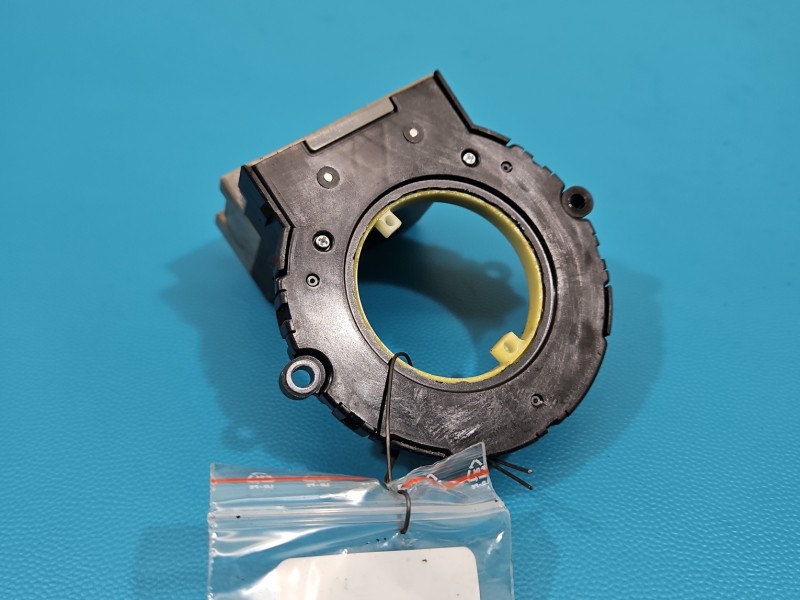 Czujnik kąta skrętu Toyota Auris I 89245-02040