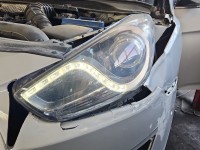 Reflektor lewy lampa przód Hyundai I40 EUROPA