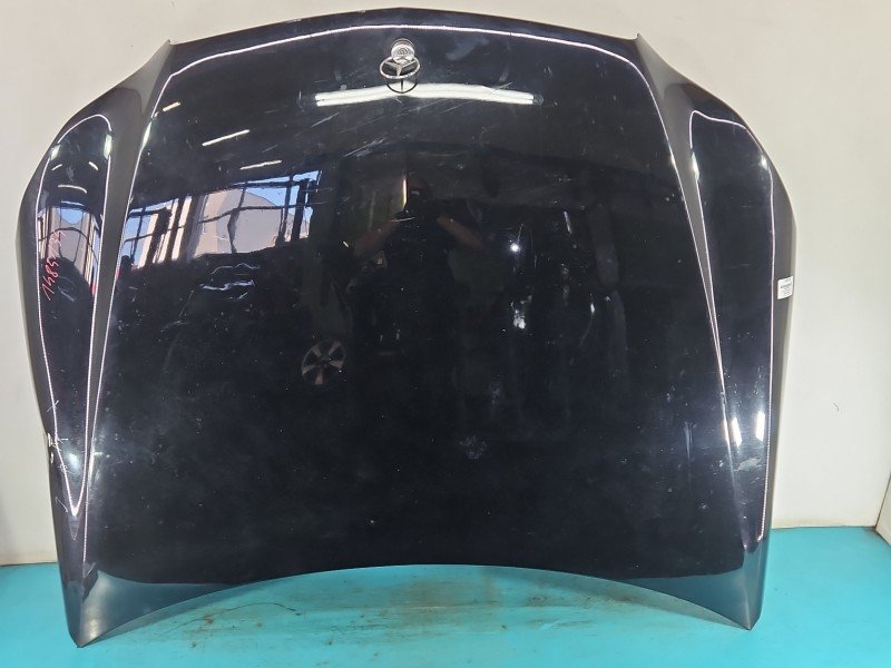 Maska przednia Mercedes W212 czarny 040U