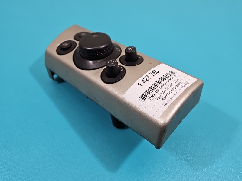 Przełącznik włącznik świateł Opel Astra III H 13100124