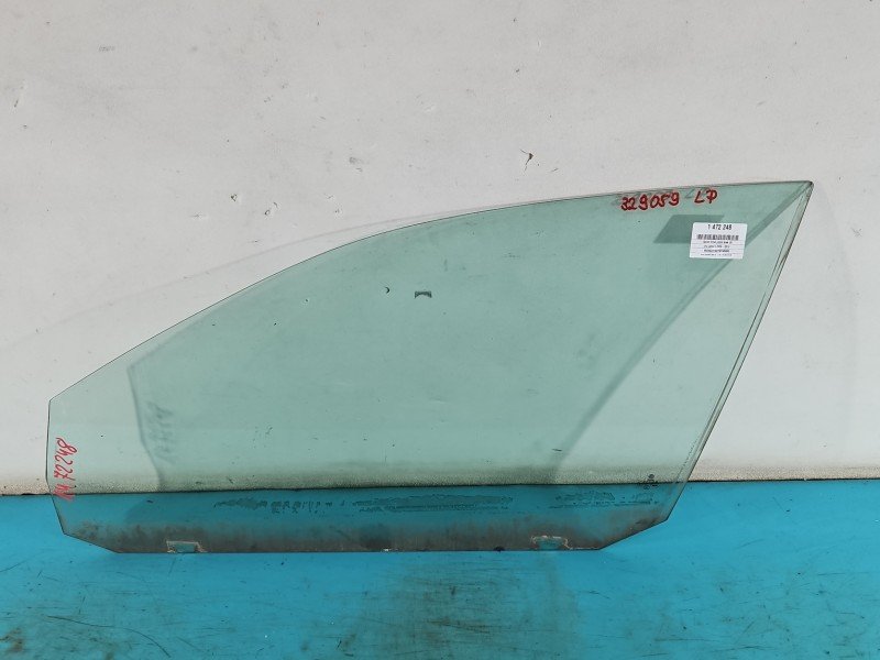 Szyba drzwi przód lewa Vw Jetta V sedan