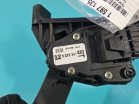 Pedał gazu potencjometr Opel Zafira B 1.9 cdti 9202341BT