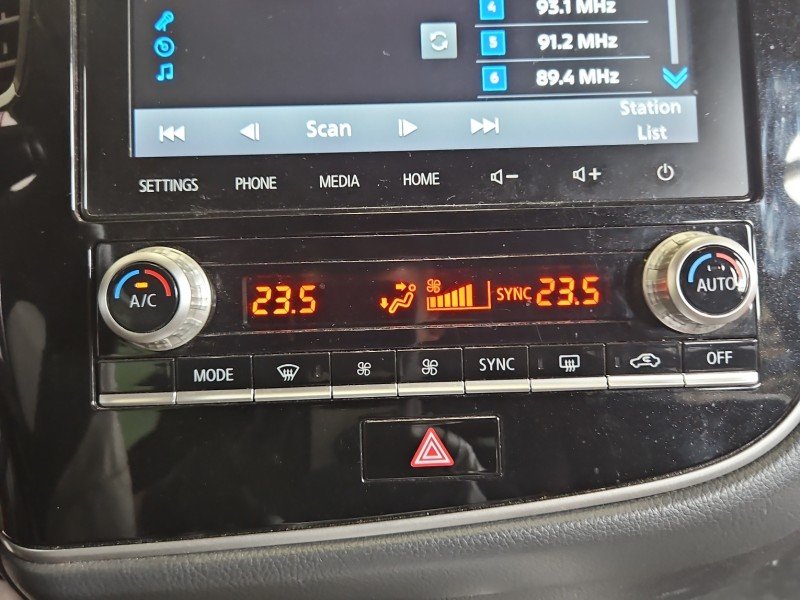 Konsola panel nawiewu Mitsubishi Outlander III 12- 7820B232