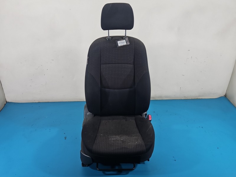 Fotel prawy przód pasażera Hyundai I30 I 07-12 5d EUROPA