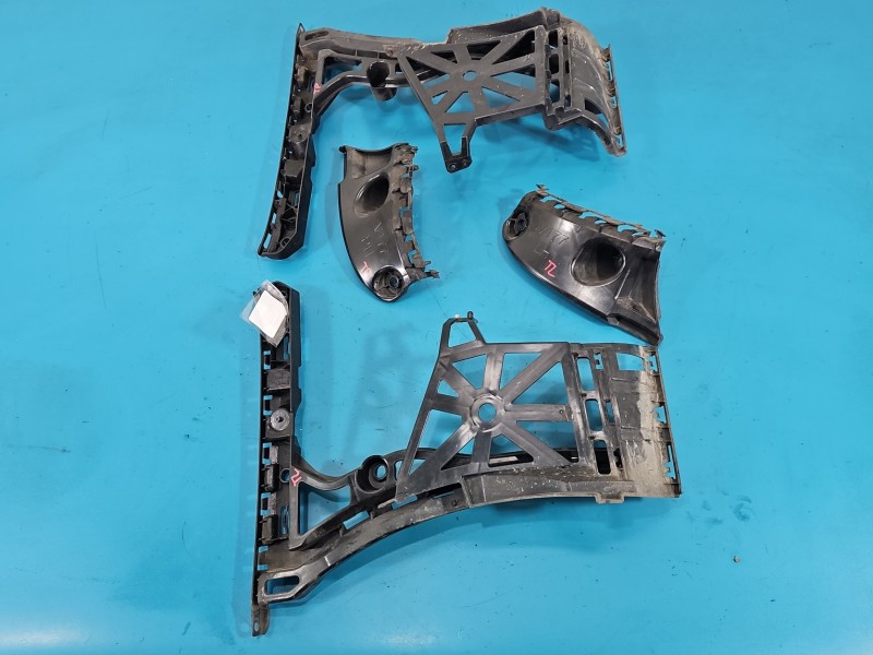Ślizg zderzaka tył lewy Mercedes W177 A1778850900, A1778851000, A1778853602