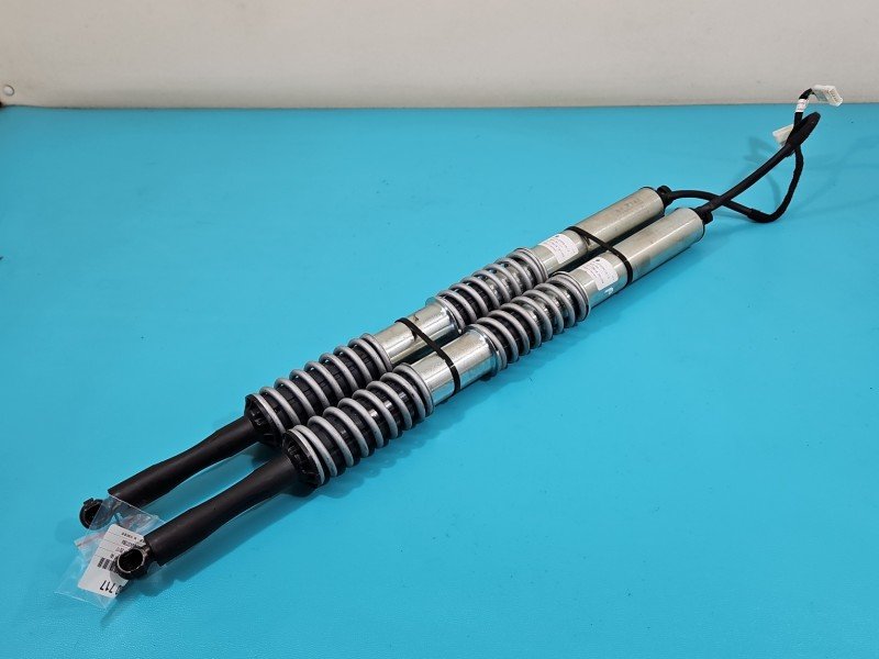 Siłowniki klapy komplet teleskop Bmw f10 f11 7207015