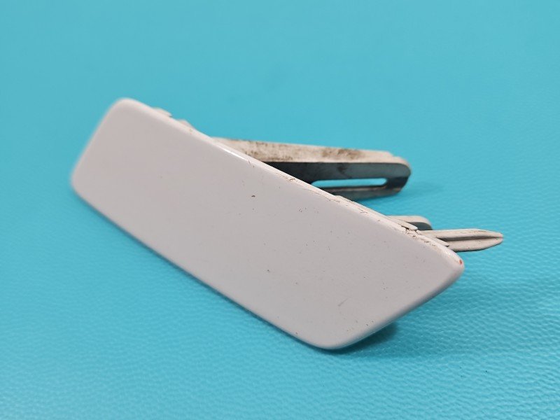 Zaślepka spryskiwacza lewa Land rover Discovery Sport 14- L550 FK72-13W024