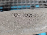 Zwrotnica lewa piasta przód 2.0d Jaguar XE X760