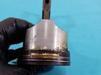 Tłok Suzuki Grand Vitara II 2.0 16V (J20a) 140KM