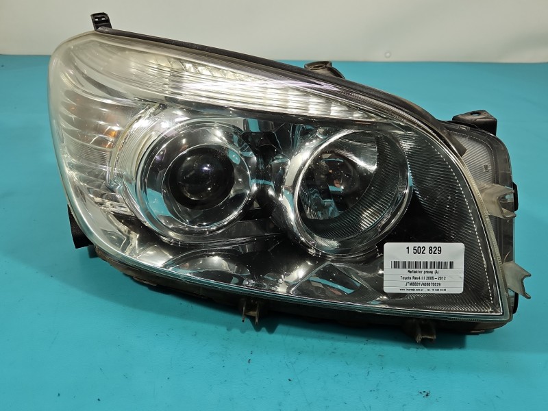Reflektor prawy lampa przód Toyota Rav4 III 05- EUROPA