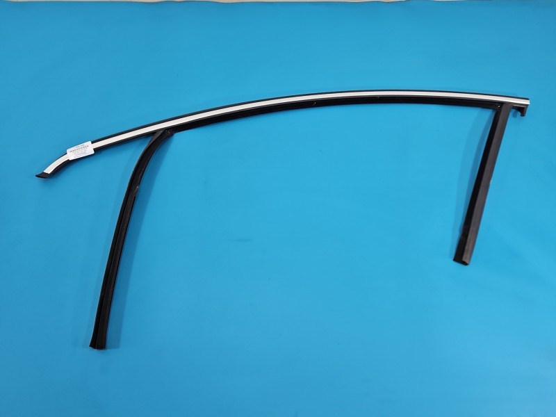 Uszczelka drzwi przód lewa VOLVO S60 II 10-