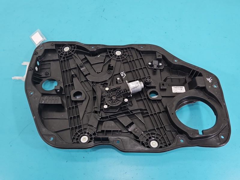 Podnośnik przód lewy Kia Stinger 82450-J5010 5d HB