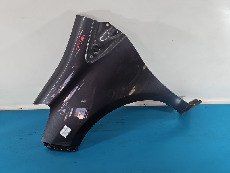 Błotnik przód lewy Toyota Yaris III 1G3