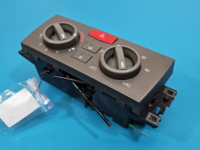 Konsola panel nawiewu Lancia Ypsilon