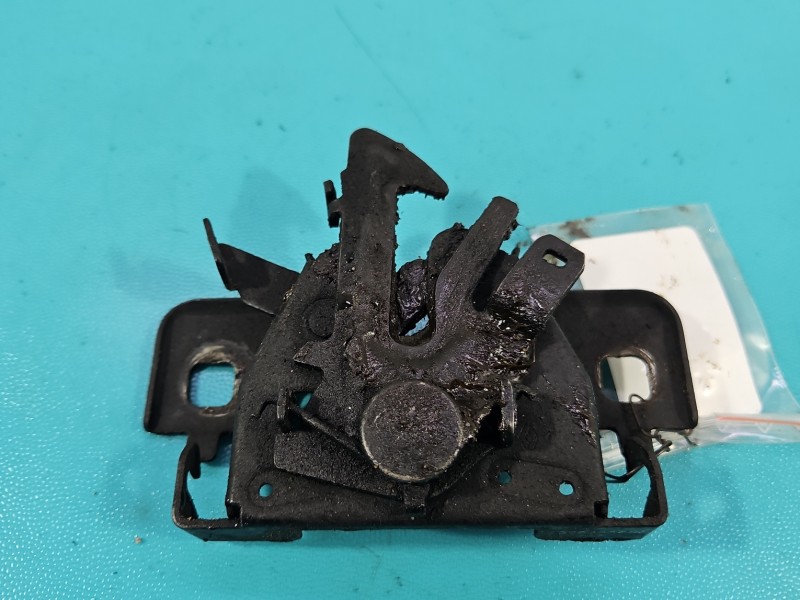 Zamek maski 656015563R Renault Trafic III