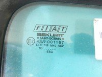 Szyba karoseryjna tył lewa Fiat 126p HB