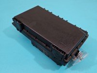 Skrzynka bezpieczników Opel Astra III H 13206752, 5DK008668-29