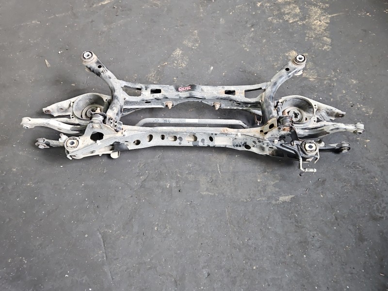 Tylna belka oś tył Vw Tiguan II 16- 1.5 TSI