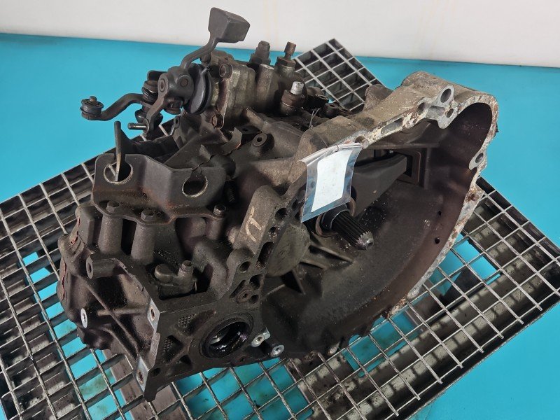 Skrzynia biegów E350C 2 Toyota Corolla E12 2.0 D4D Skrzynia biegów E350C 2 Toyota Corolla E12 2.0 D4D