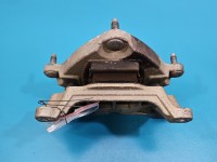 Łapa skrzyni biegów Mercedes W213 A2052402500 2.0 CDI